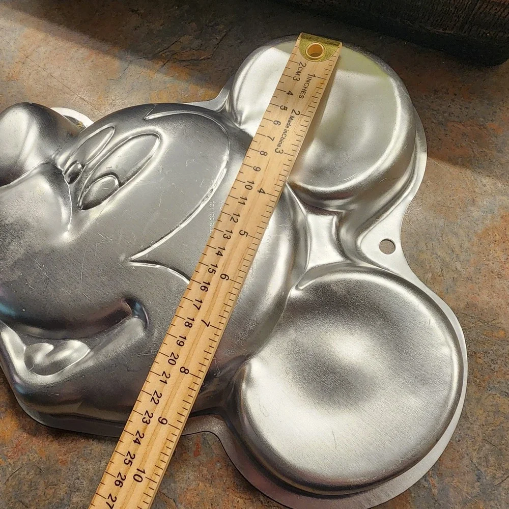 Wilton Mickey Mouse Disney Aluminum Cake Pan